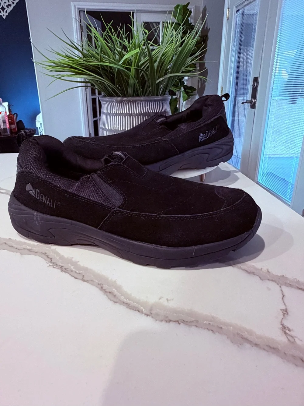 Denali black slip
